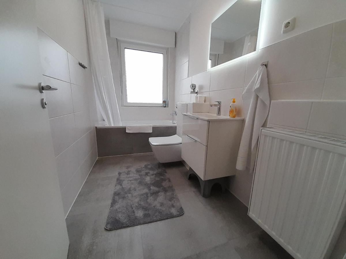 4-Zimmer-Ferienwohnung, Modern, Kueche, Wlan, Netflix Castrop-Rauxel Bagian luar foto